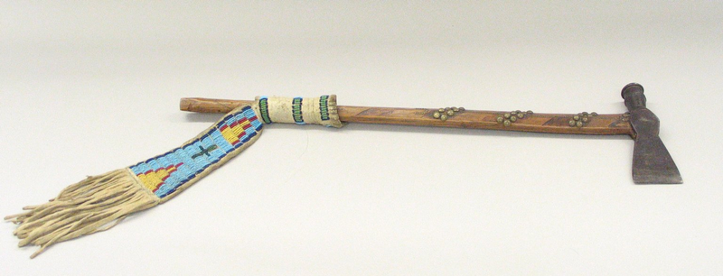 Illustration for article titled What Tactical Tomahawks Are For And How To Use One